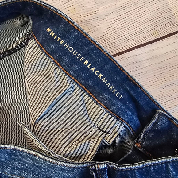 WHBM Blue Skinny Crop Jeans Size 4, blue floral accent - Picture 3 of 11